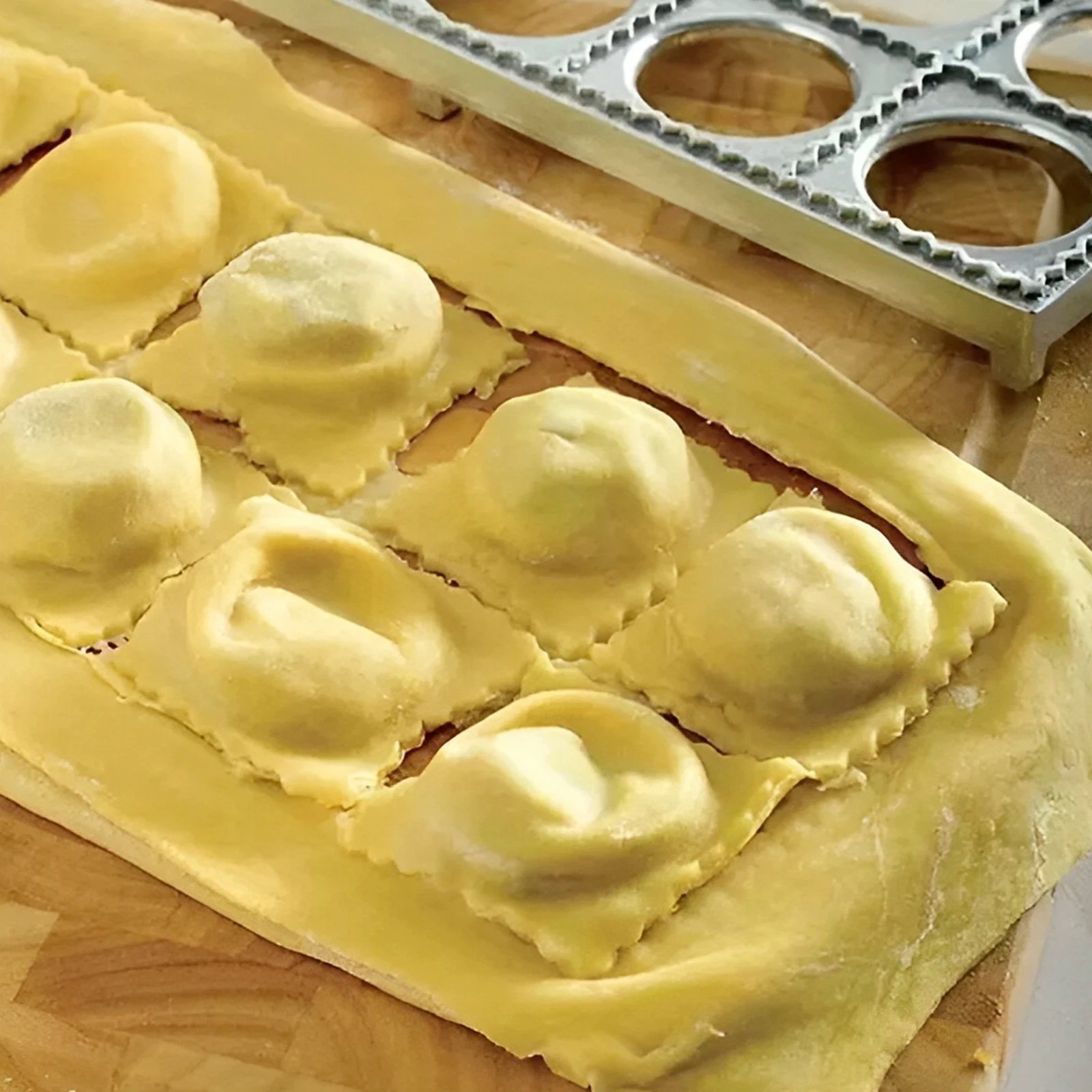 Dumpling Mold 12 Holes Ravioli - Kitchen Job บทวิจารณ์และราคา